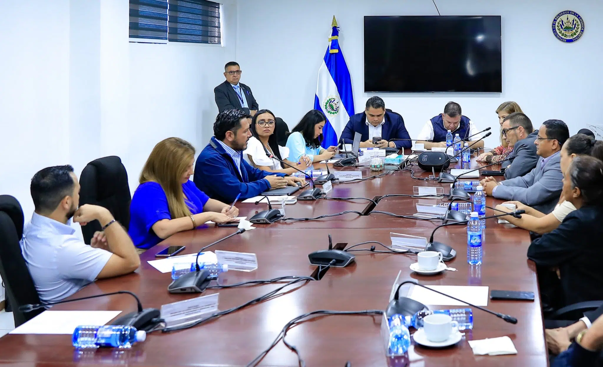 “The social sector is undoubtedly the most affected”: Academics Analyze the 2025 Budget Proposal — “El sector social es el que está siendo más golpeado sin duda”: académicos analizan el proyecto de presupuesto 2025