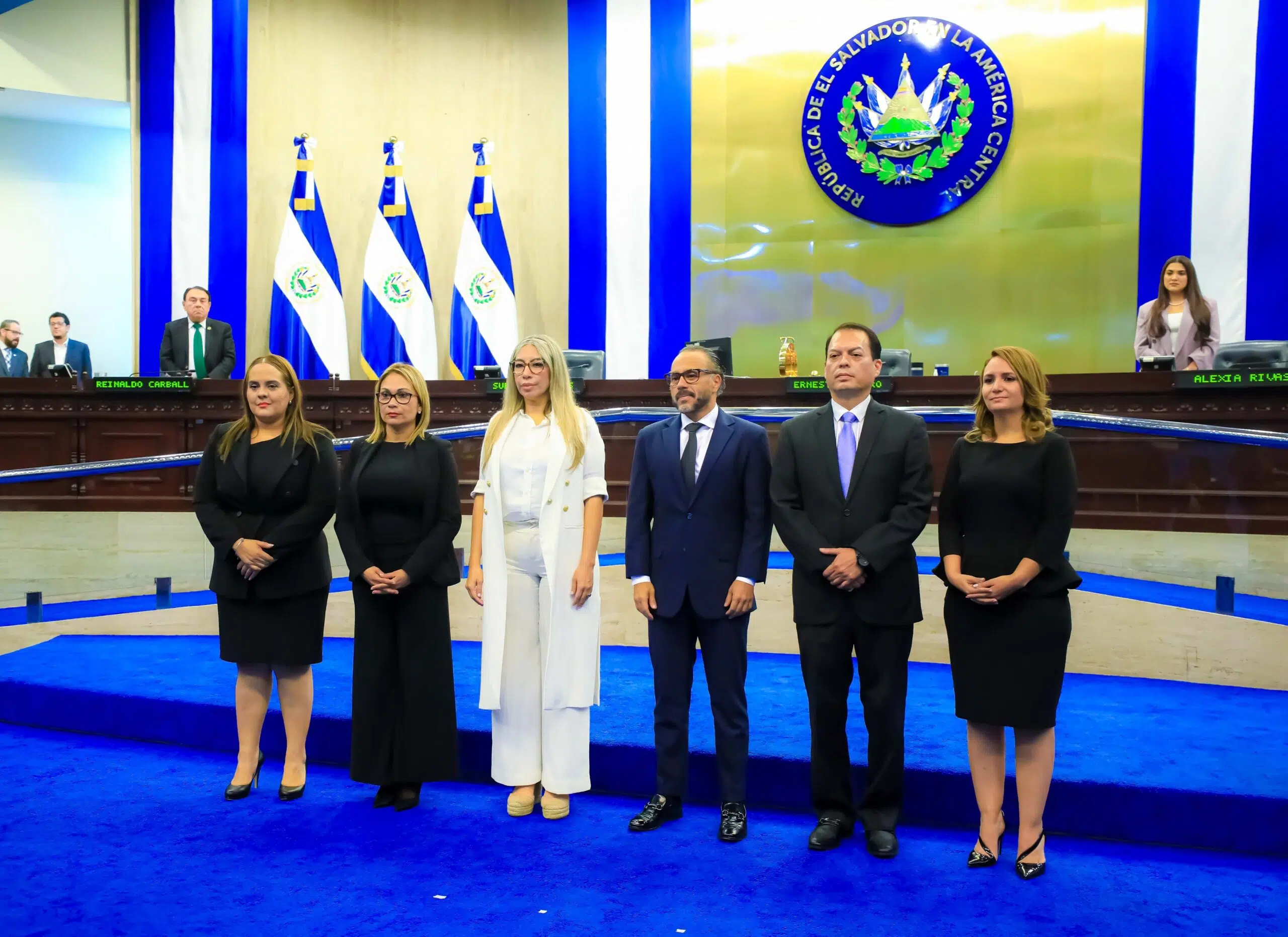 Bukelism Hands Control of the Electoral Tribunal to Loyal Lawyer Roxana Soriano — Bukelismo entrega el control del Tribunal Electoral a su leal abogada Roxana Soriano