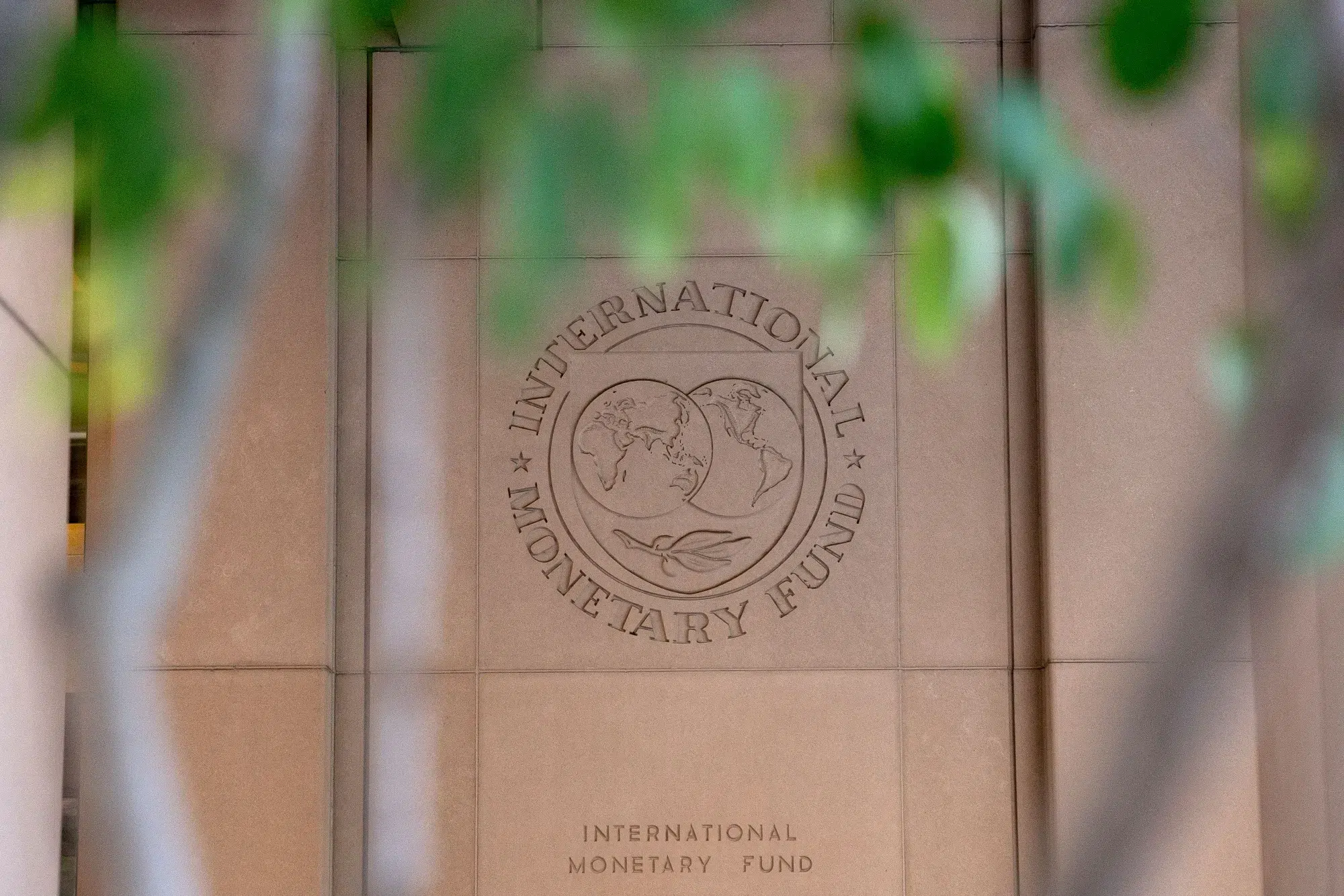 El Salvador Sees IMF Agreement for About $1.4 Billion Next Month — El Salvador espera acuerdo con el FMI por US$1.400 millones el próximo mes