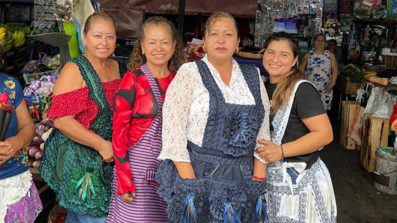 Police Accused of Arbitrarily Arresting Four Women Vendors — Policía es señalado de capturar arbitrariamente a cuatro mujeres comerciantes