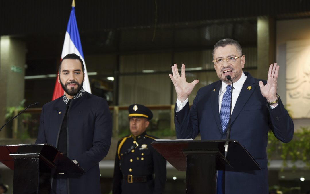 “Bukele left on Tuesday, but politically, he remains in Costa Rica” — “Bukele se fue el martes, pero en términos políticos, sigue en Costa Rica”