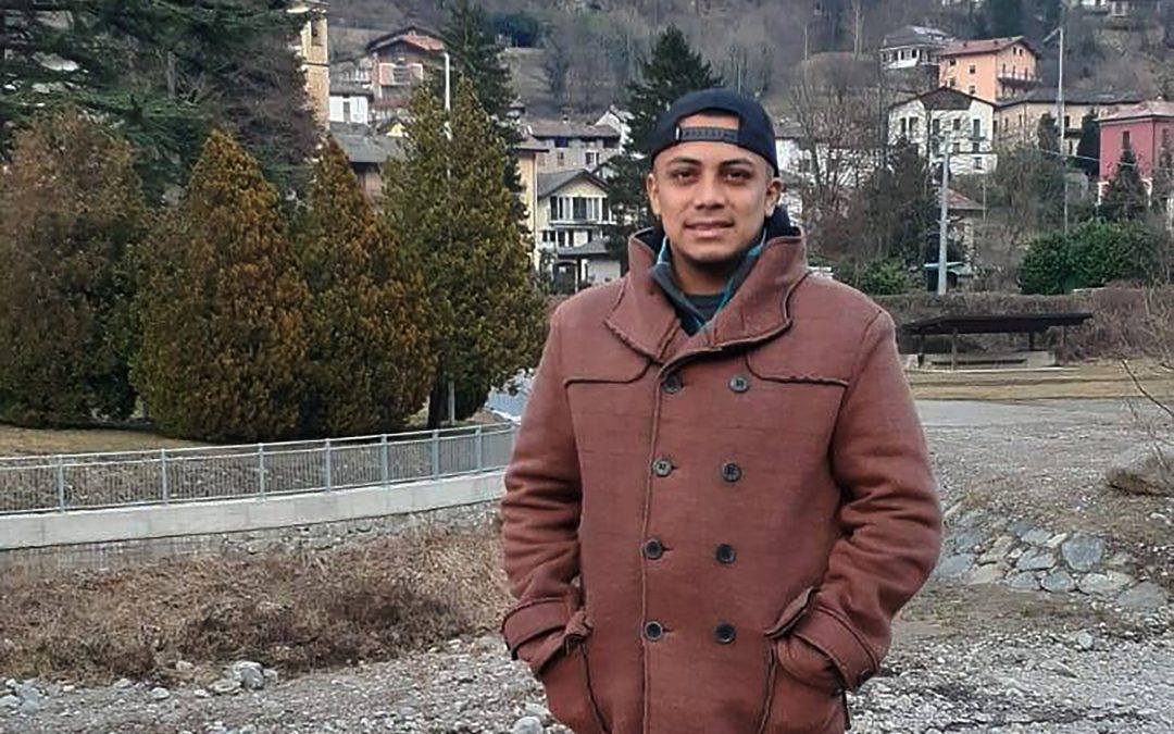 A European Country Shelters a Salvadoran Pursued by Police as a Gang Member — Un país europeo refugia a un salvadoreño al que la Policía persiguió como a un pandillero