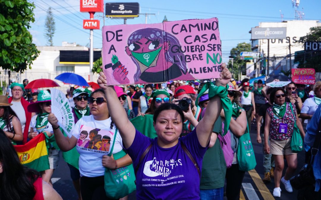 A “Safer” Country, But Not for Them: An X-Ray of Femicides in El Salvador — Un país más “seguro”, pero no para ellas: radiografía de los feminicidios en El Salvador