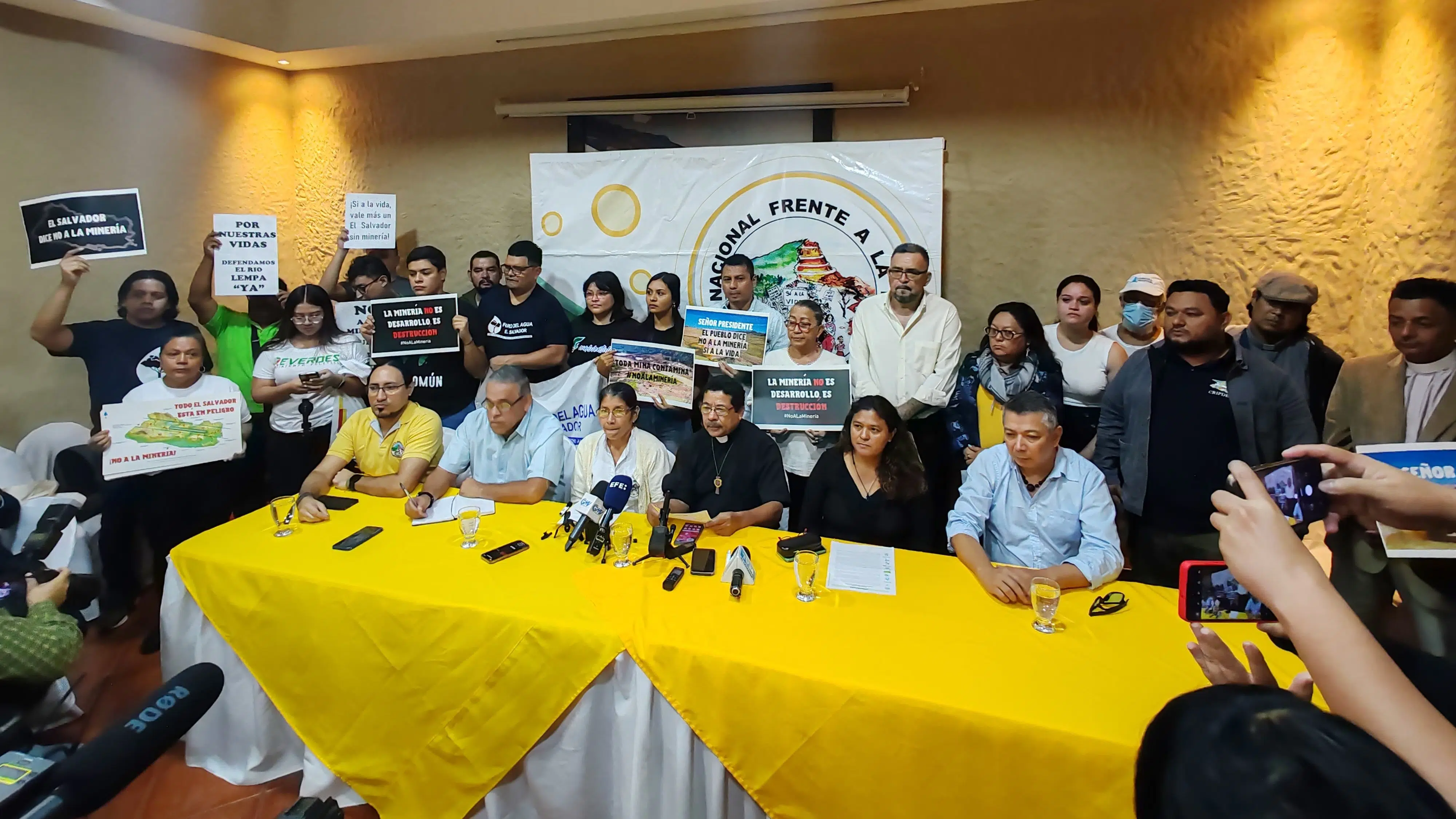 Organizations Express Opposition to Potential Revival of Metallic Mining in the Country — Organizaciones manifiestan rechazo ante posible reactivación de la minería metálica en el país