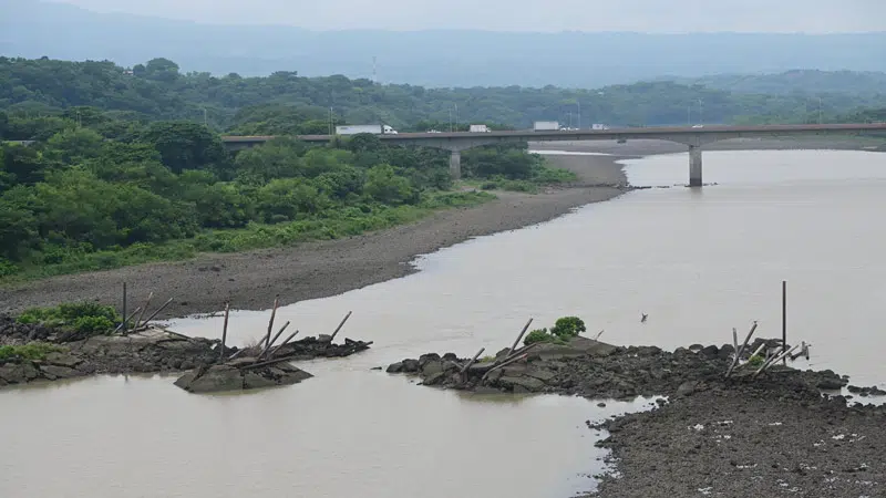 Environmentalists: Reactivating Mining Could Lead to Displacement, Land Loss, and Illnesses — Reactivar la minería podría generar desplazamientos, pérdida de tierras y enfermedades: ambientalistas