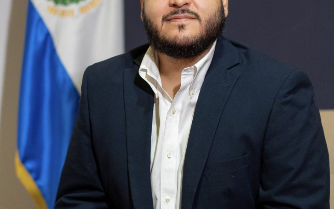 Former Councilor Héctor Silva Reports Intimidation at Grandmother’s House — Ex concejal Héctor Silva denuncia amedrentamiento en casa de su abuela