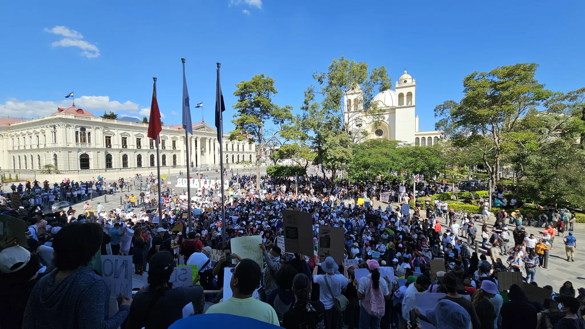International Network Report Warns of Obstruction of Civic Space in El Salvador — Informe de Red internacional advierte obstrucción al espacio cívico en El Salvador