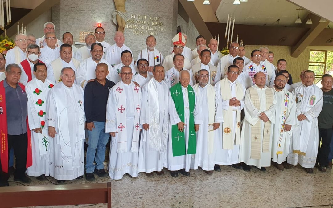 Cooperative of Priests Urges Bukele to Veto Mining Law — Cooperativa de sacerdotes pide a Bukele vetar la ley de minería