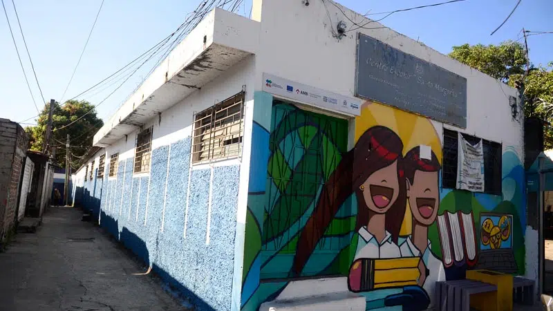 School with Over 400 Enrolled Students Closed in Cuscatancingo — Cierran escuela con más de 400 alumnos matriculados en Cuscatancingo