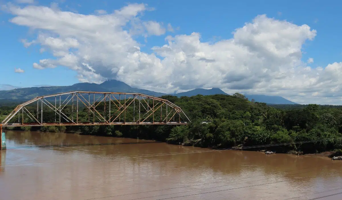 Mining is Not Compatible with Salvadoran Reality: Environmentalist — La minería no es compatible con la realidad salvadoreña: Ambientalista