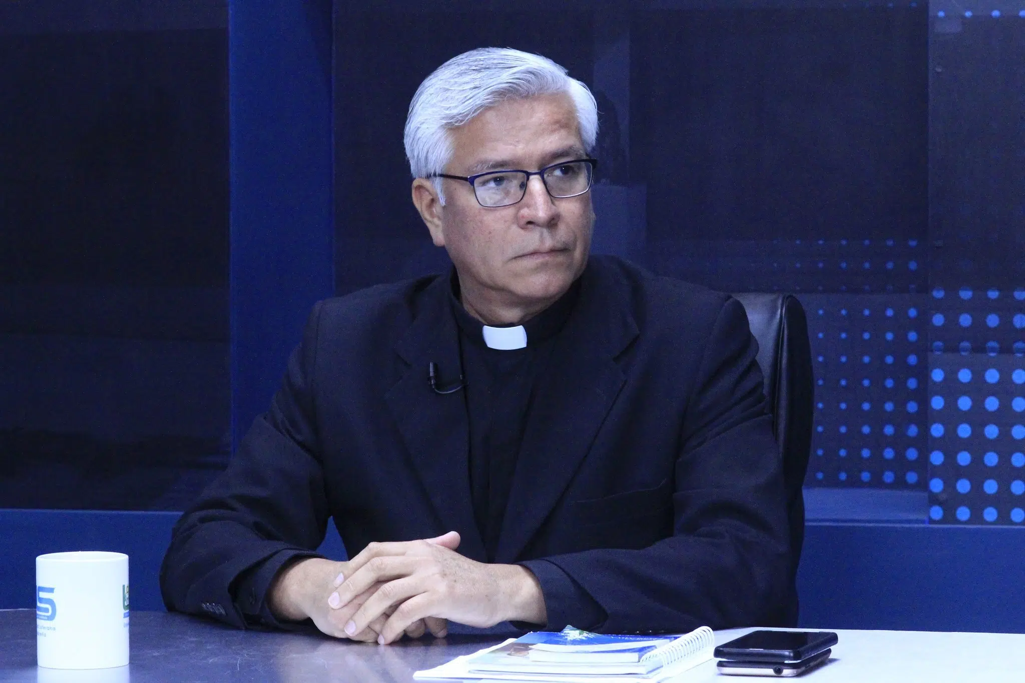 Priest Sees Possible “Canonical Consequences” for Lawmakers over Mining — Sacerdote ve posibles “consecuencias canónicas” para diputados por la minería