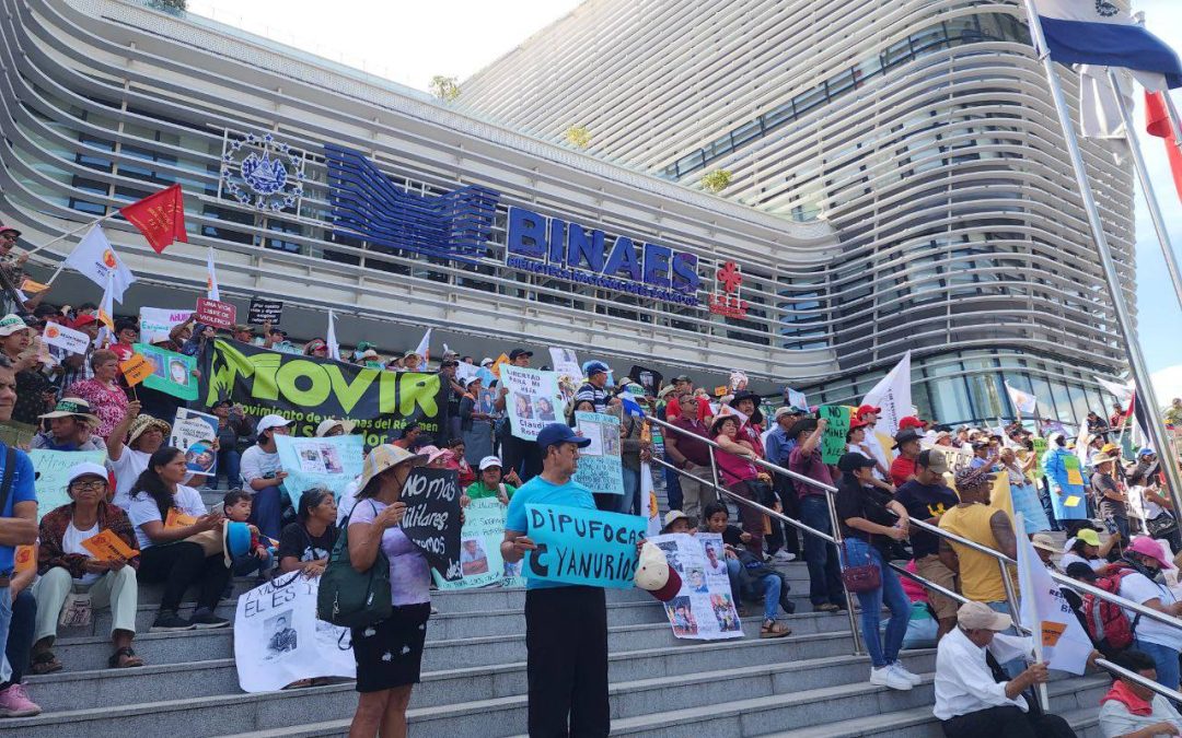 Organizations March in Commemoration of the Peace Accords of El Salvador — Organizaciones marchan en conmemoración de los Acuerdos de Paz de El Salvador