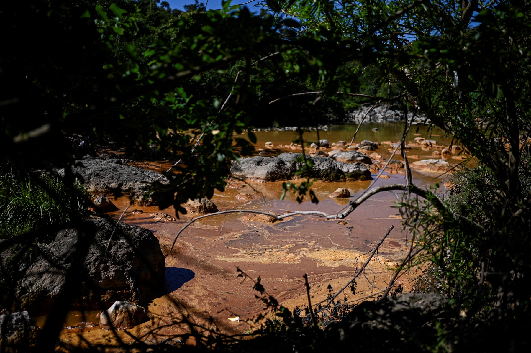 Extracting One Kilogram of Gold Requires Water of 155,000 Inhabitants — Para extraer un kilogramo de oro se ocupa el agua de 155 mil habitantes