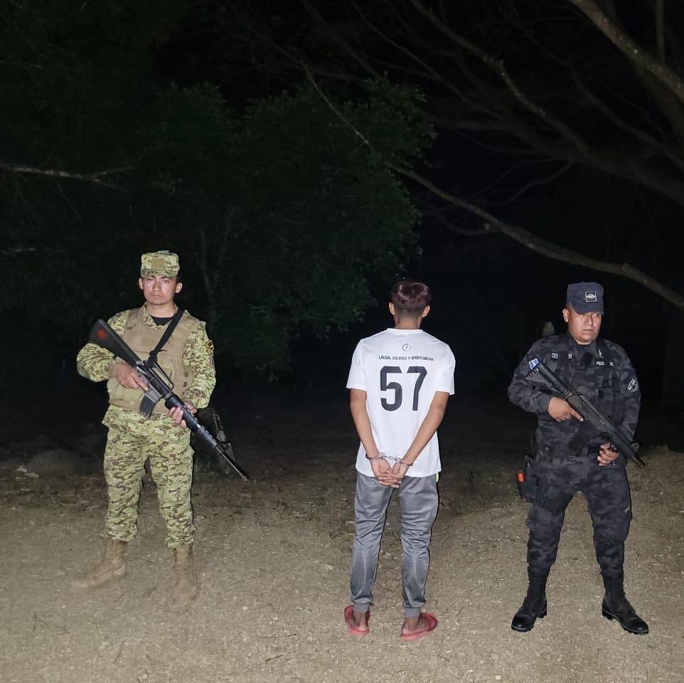 Menor de edad arresto detenido minor under arrest