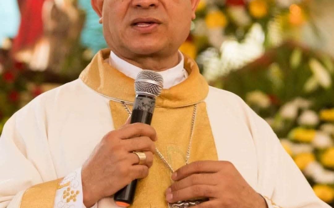 “Life is worth more than gold,” declares the Bishop of San Vicente, rejecting the law that permits mining — “La vida vale más que el oro” afirma el Obispo de San Vicente en rechazo a ley que permite la minería