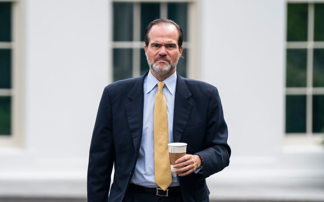 U.S. confirms talks between Trump and Bukele on the possibility of receiving gang members from Tren de Aragua — EEUU confirma pláticas de Trump y Bukele sobre posibilidad recibir a pandilleros del Tren de Aragua