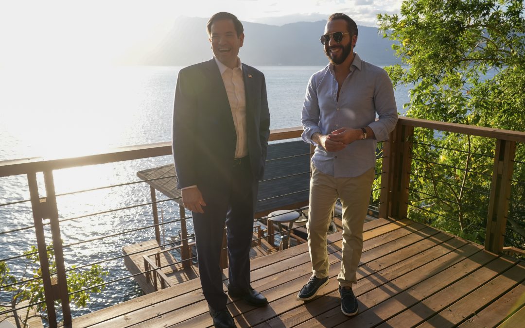 Be wary of El Salvador’s ‘act of extraordinary friendship’ to Trump — Cuidado con el “acto de amistad extraordinaria” de El Salvador hacia Trump
