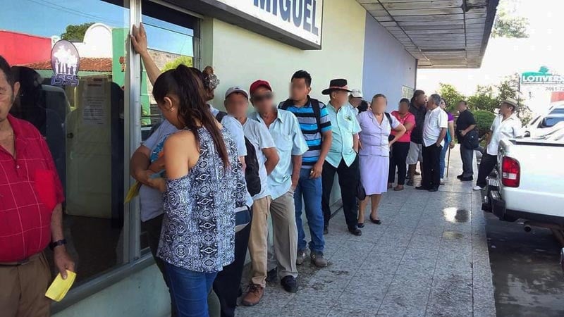 Unions: Medicine Shortage at ISSS and MINSAL Reaches Seven Months — Sindicatos: Escasez de medicinas en el ISSS y MINSAL suma siete meses
