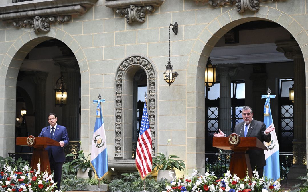 Trump State Department Puts El Salvador and Guatemala on Friend List — El Departamento de Estado de Trump incluye a El Salvador y Guatemala en su lista de amigos