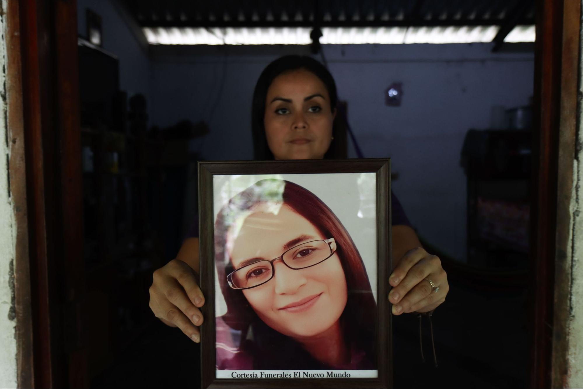 Dead Women of Safest Country in Western Hemisphere — Las muertas del país más seguro del hemisferio occidental