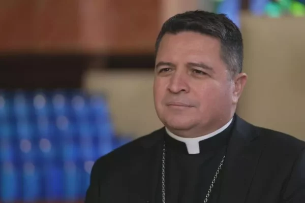 From Border Crossings to Bishop: A Story of Faith and Immigration — De cruces fronterizos a Obispo: una historia de fe e inmigración