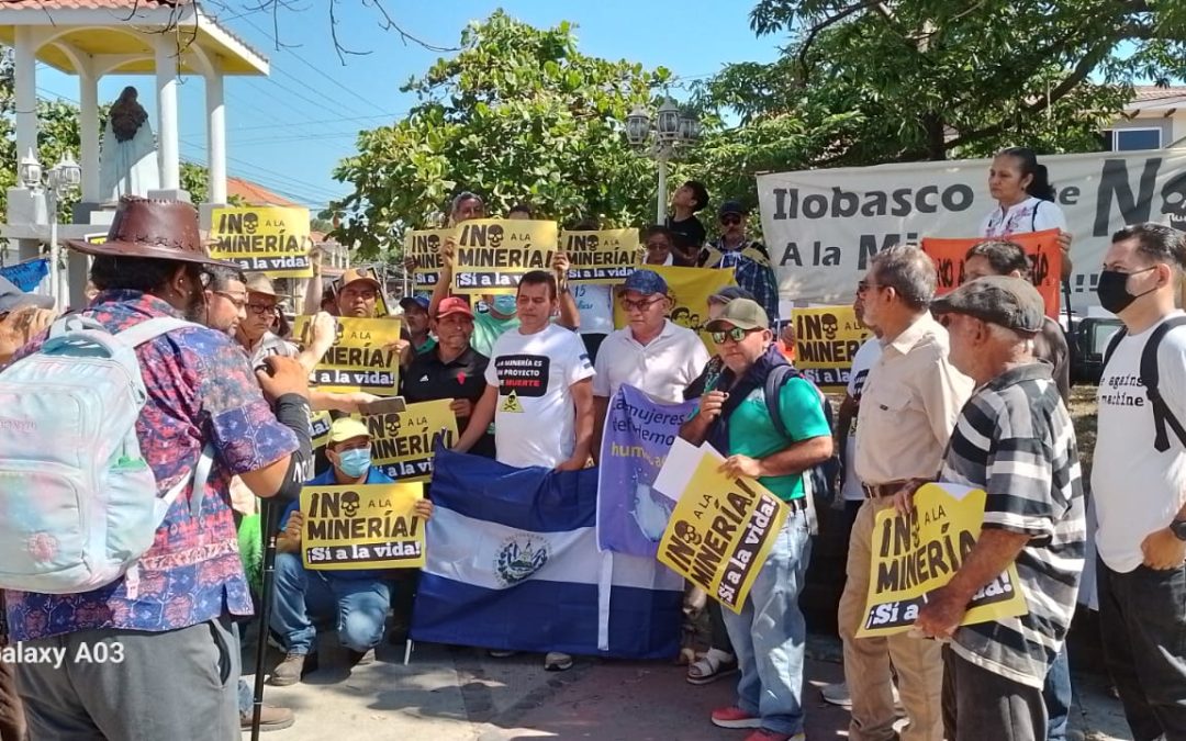 Organizations Demand Repeal of Mining Law — Organizaciones exigen la derogación de la Ley de Minería
