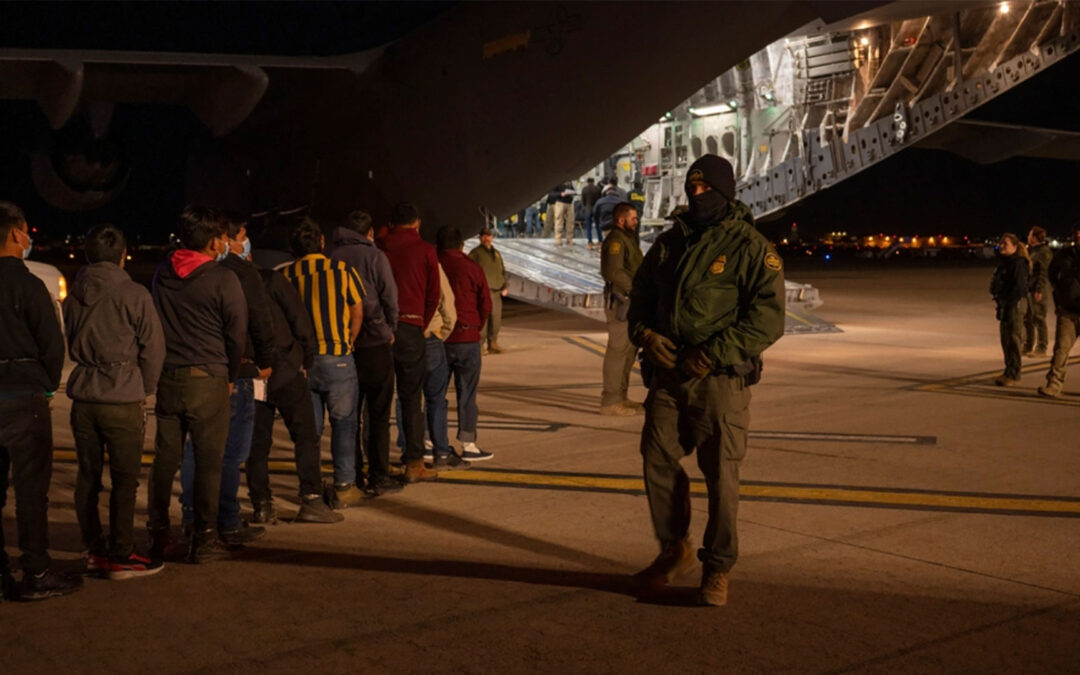 Were migrants deported to El Salvador sent back to the United States? The reason why some detainees were turned away — ¿Migrantes deportados a El Salvador volvieron a Estados Unidos? El motivo por el que rechazaron a algunos detenidos