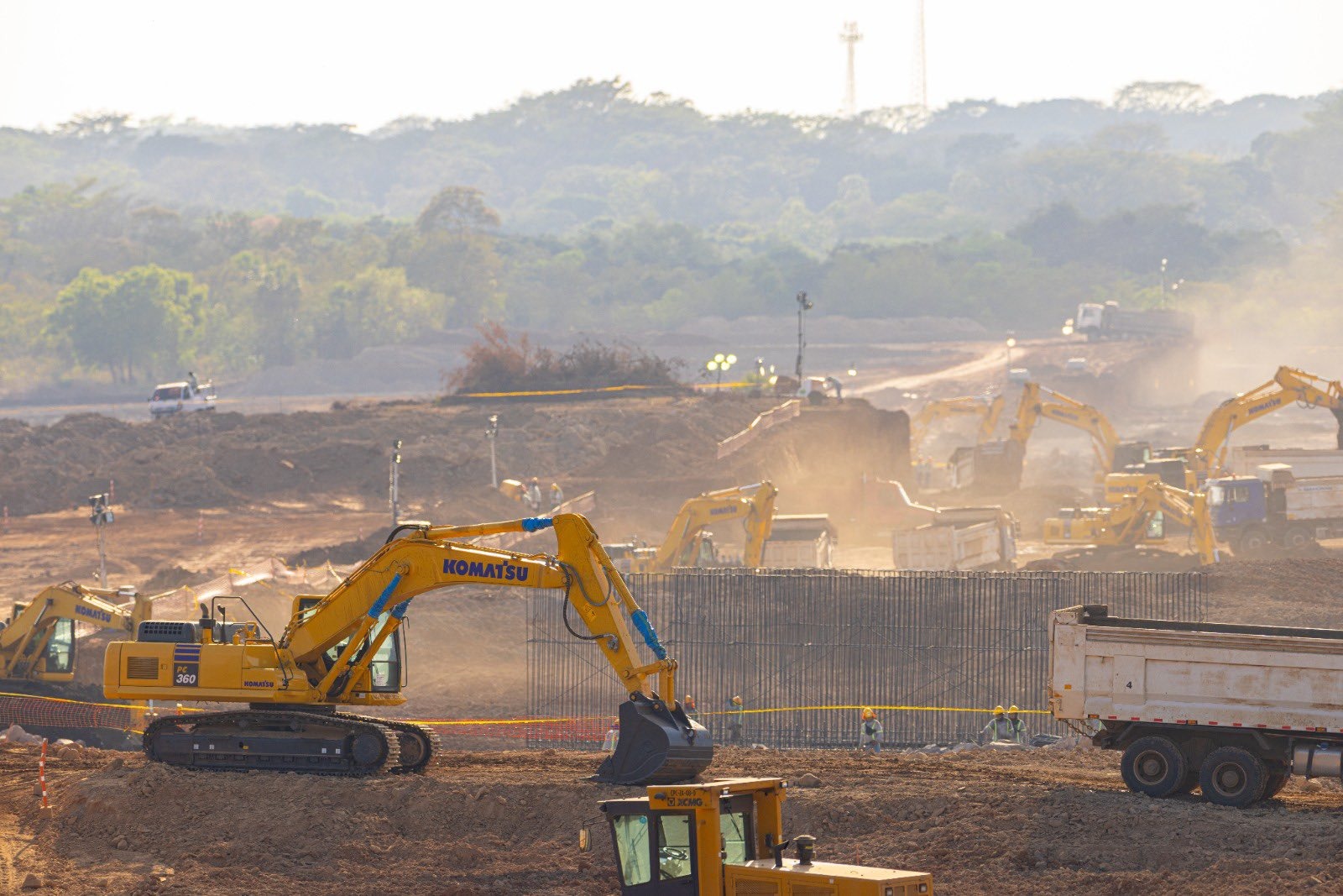 Secrecy Continues Regarding the Classification of Public Works Information — Continúa secretismo con la reserva de información de obras