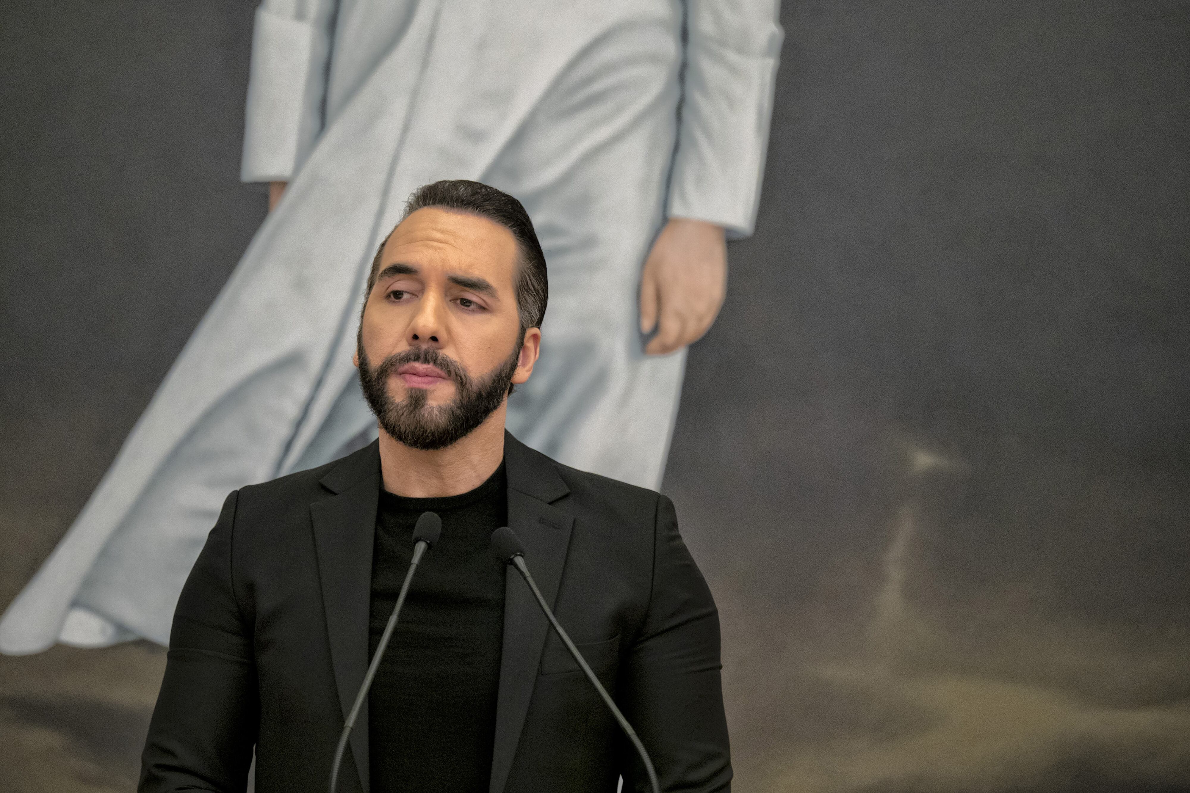 Bukele lambasts Maduro for rejecting migrant exchange — Bukele fustiga a Maduro por rechazar canje de migrantes