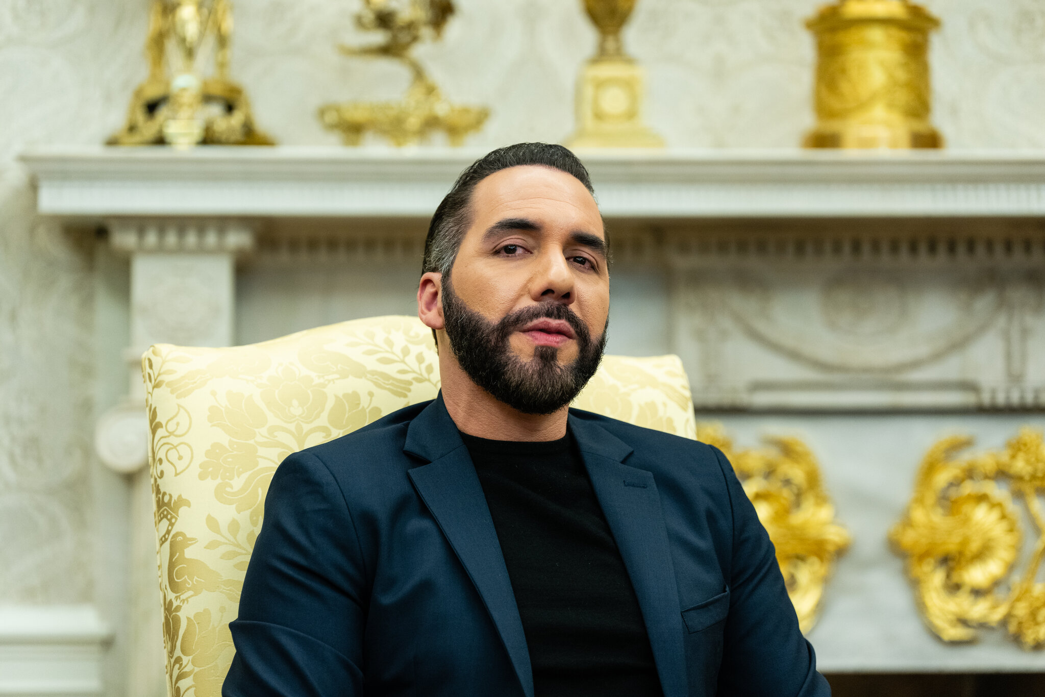 Bukele Proposes Deal That Would Free Deported Venezuelans — Bukele propone un acuerdo para liberar a venezolanos deportados