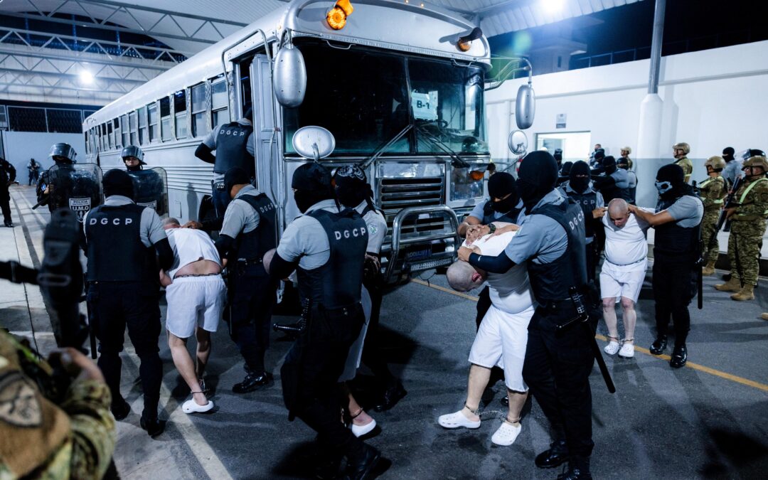 ‘Devastated and confused’: Wife of Maryland man mistakenly deported decries her family’s fate — “‘Destrozada y confundida’: Esposa de un hombre de Maryland deportado por error denuncia el destino de su familia