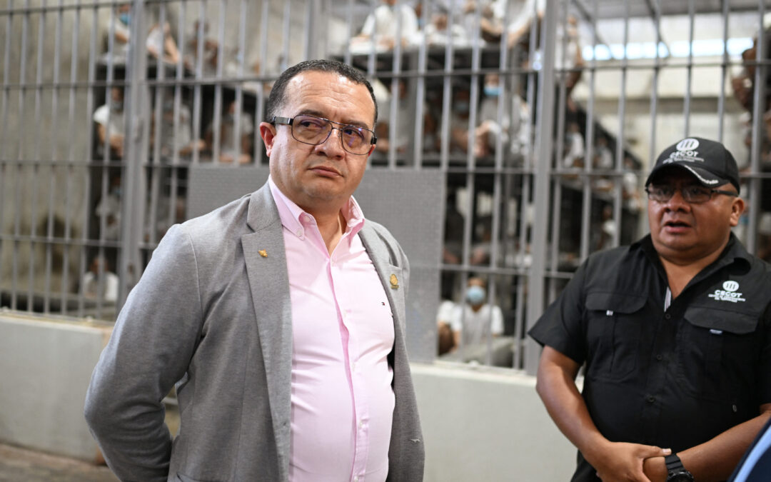 Costa Rica Eyes El Salvador’s Mega-Prison Model as Violence Escalates — Costa Rica considera el modelo de megacárcel de El Salvador ante la escalada de violencia