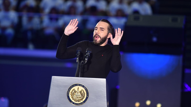 “It’s a numbers game for propaganda,” experts react to the  billion Bukele says he will inject into the economy — “Es un juego de cifras de la propaganda”, expertos reaccionan ante los ,000 millones que Bukele dice inyectará a la economía