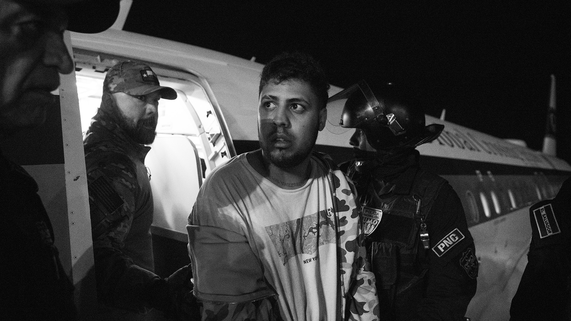 Does Imprisoning Migrants in El Salvador Amount to Trafficking? — ¿Equivale a trata de personas encarcelar a migrantes en El Salvador?