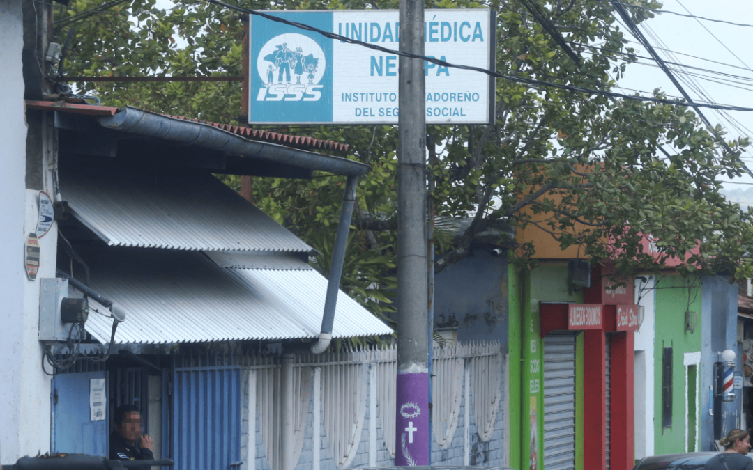 Closure of ISSS Clinics Could Affect Around 101,000 Patients — Cierre de clínicas ISSS afectaría a unos 101,000 pacientes