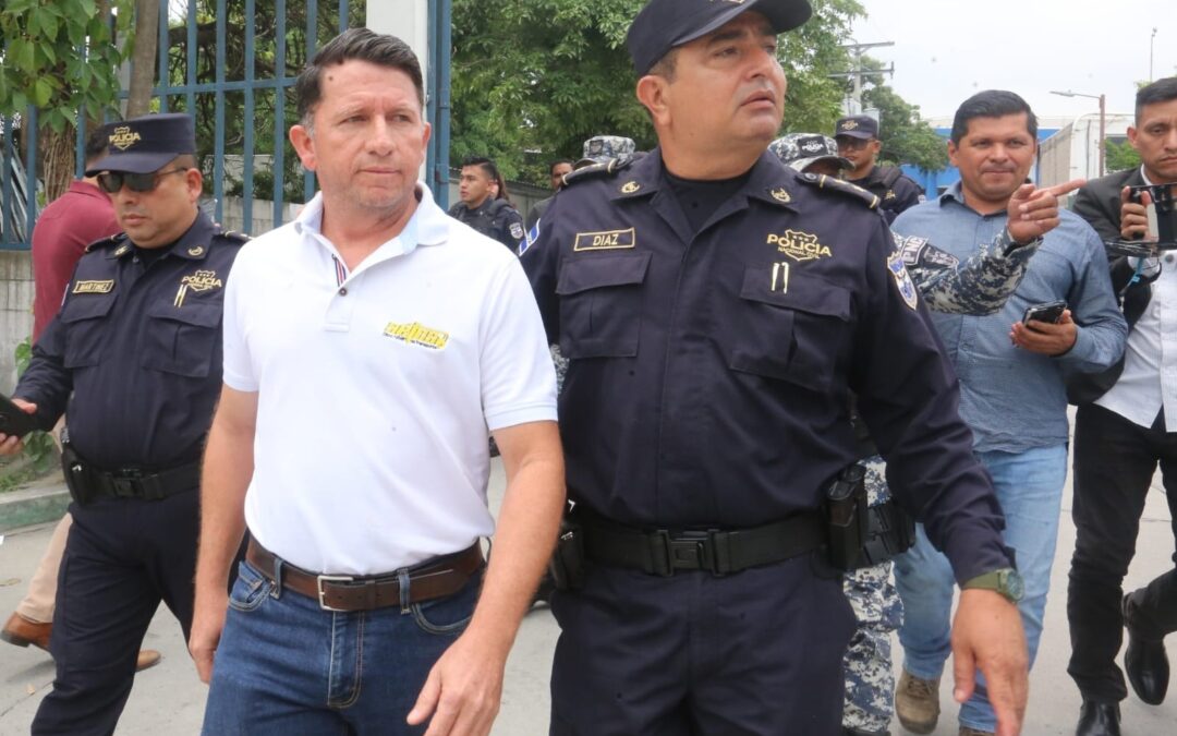 Police Arrests Several Public Transport Business Owners After Meeting at Vice Ministry of Transport — PNC captura a varios empresarios de transporte luego de reunión en VMT