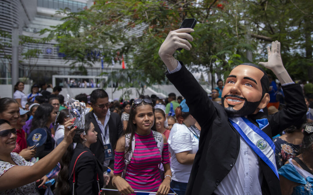 Bukele Loses Control of the Narratives — Bukele pierde el control de las narrativas