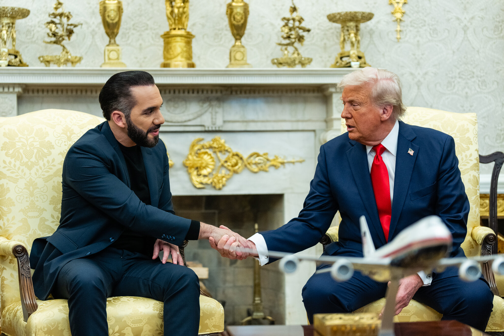 5 Takeaways from The Times’s Examination of the Salvadoran Prison Deal — 5 Puntos Clave de la Investigación de The Times sobre el Acuerdo Carcelario Salvadoreño