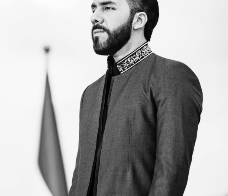 Bukele Intensifies Attacks on Critics with Approval of Law to Silence Them — Bukele intensifica ataques contra las voces críticas con la aprobación de una ley para silenciarlas