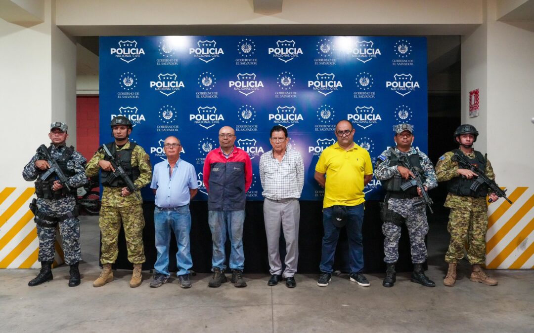 El Salvador Reaches New Level of Authoritarian Rule — El Salvador escala una grada más en el régimen autoritario