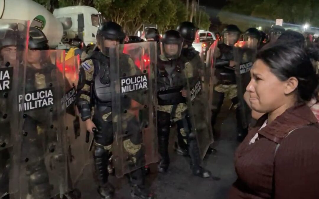 Most Salvadorans Fear Criticizing Bukele — La mayoría de los salvadoreños teme criticar a Bukele
