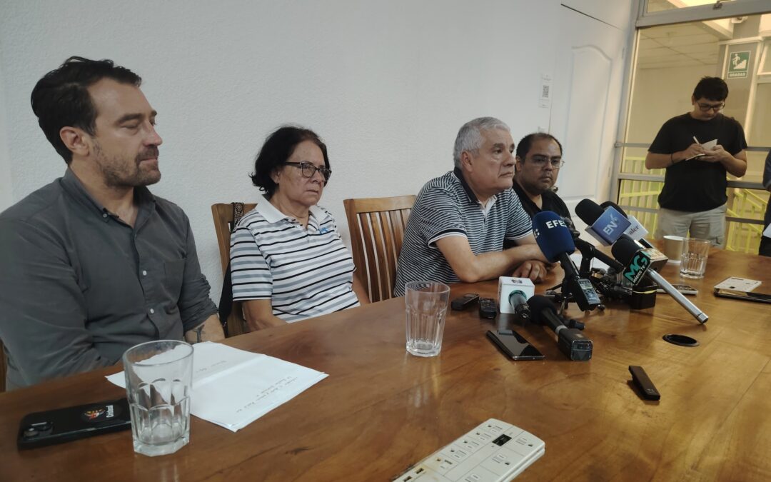 “I Demand Ruth López’s Freedom and I Demand It From Nayib Bukele,” Says Mother of Detained Anti-Corruption Lawyer — “Yo exijo la libertad de Ruth (López) y se la exijo a Nayib Bukele”, dice madre de abogada anticorrupción detenida