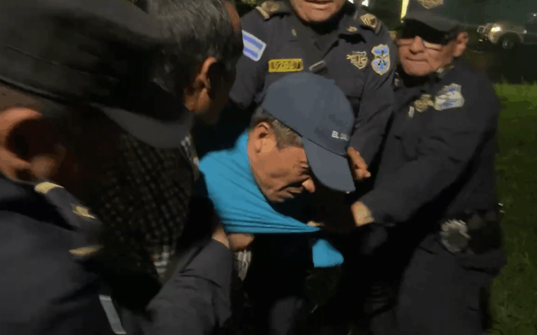Alejandro and José Ángel: Arrested for Defending Their Land — Alejandro y José Ángel: capturados por defender la tierra