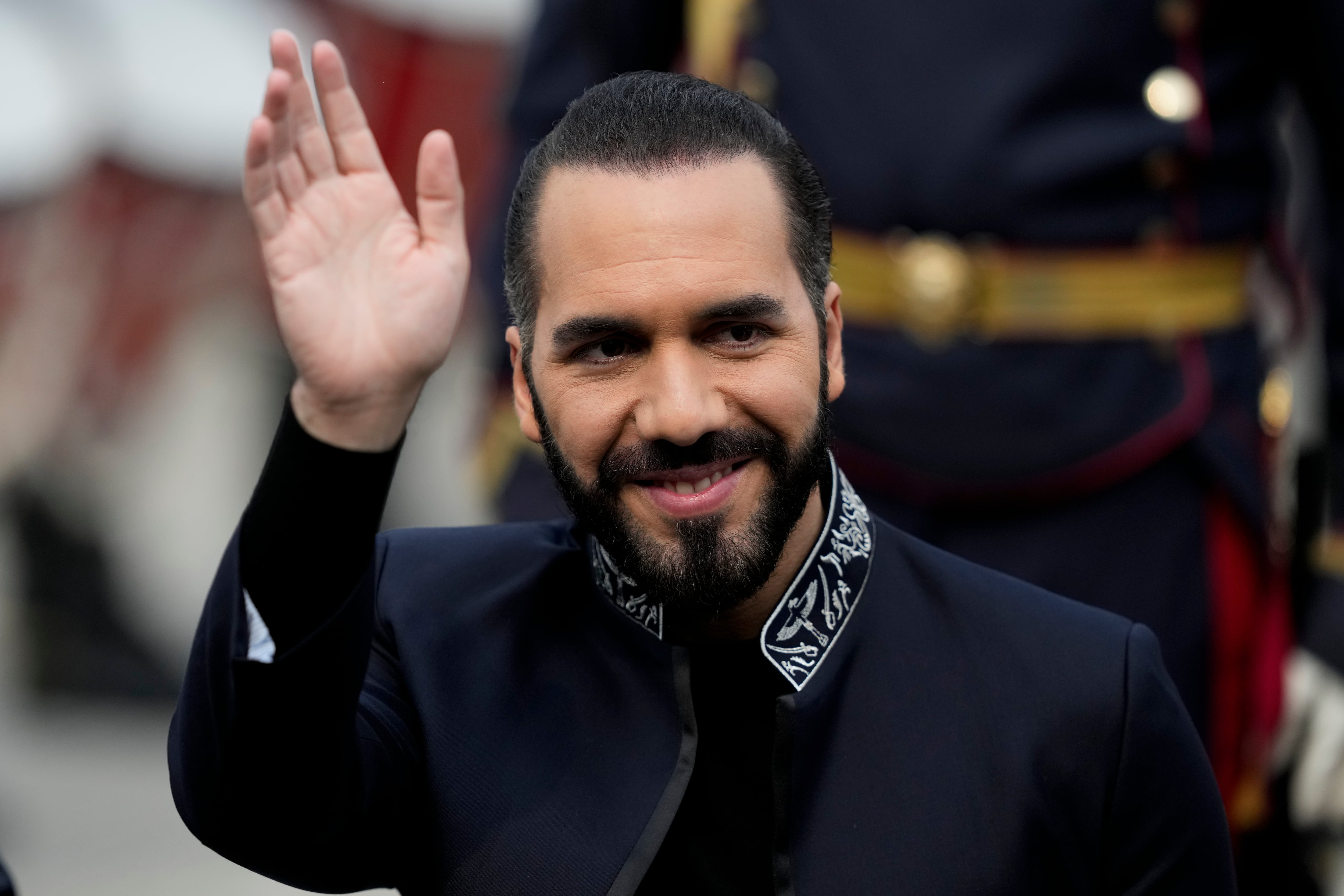 Bukele’s El Salvador Approves ‘Gag Law’ Targeting Organizations and Independent Press — El Salvador de Bukele aprueba una ‘ley mordaza’ contra organizaciones y prensa independiente
