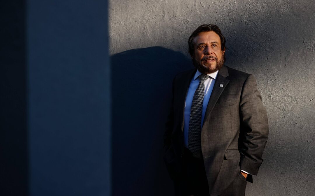 “They say some official negotiated with gangs—these are isolated actions—. It’s not a government policy”: an interview with Bukele’s consigliere — «Dicen que algún funcionario negoció con las pandillas —son acciones aisladas—. No es una política de gobierno»: la entrevista con el consigliere de Bukele