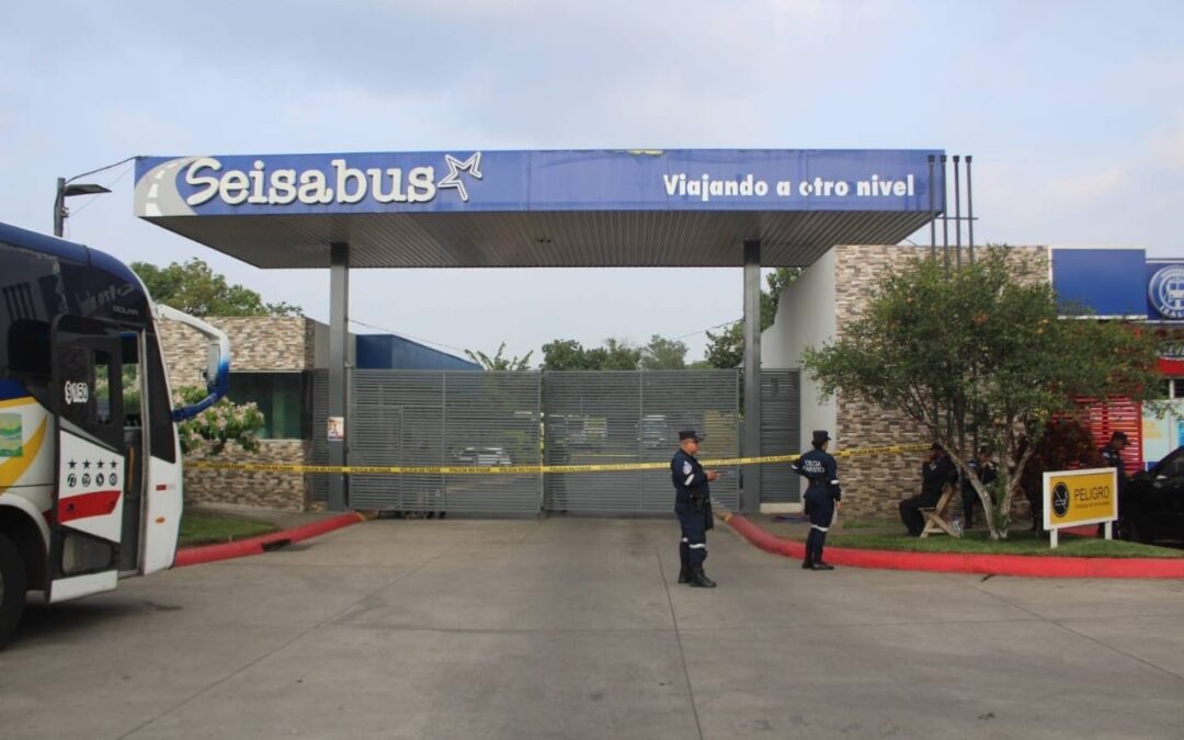 Two more transport business owners arrested, including manager of SEISABUS of Santa Ana — Capturan a otros dos empresarios de transporte, entre ellos gerente de SEISABUS de Santa Ana