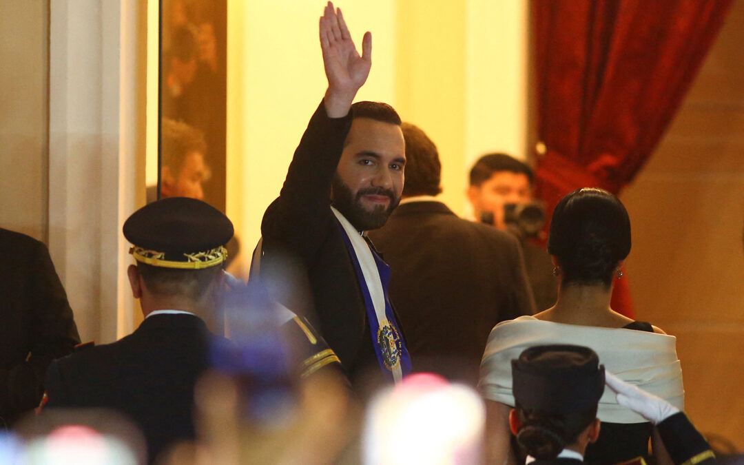 Why El Salvador’s Bukele is doubling down on repression — Por qué Bukele, en El Salvador, redobla la represión