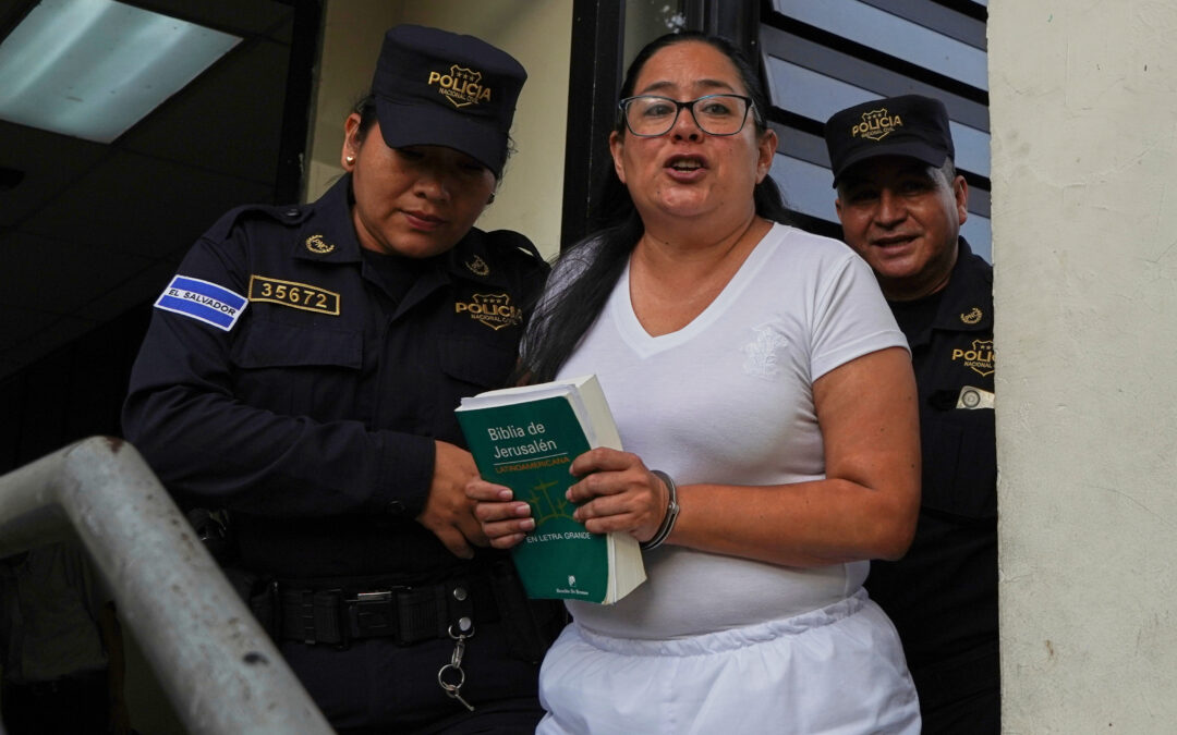 El Salvador’s Supreme Court Acknowledges Use of State of Exception Against Bukele Critics, Per IACHR — El Supremo de El Salvador reconoce el uso del régimen de excepción contra críticos de Bukele, según la CIDH