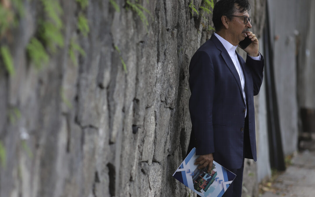 Salvadoran Court Admits Habeas Corpus Petition for Enrique Anaya, a Bukele Critic — Justicia de El Salvador admite habeas corpus a favor del abogado Enrique Anaya, crítico de Bukele