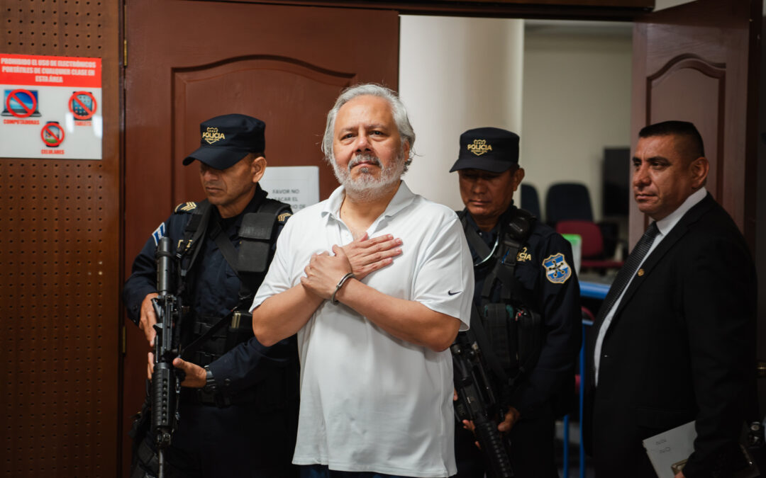 Attorney Enrique Anaya, a leading critic of Bukelismo, will remain behind bars despite his deteriorating health — Enrique Anaya, abogado crítico del bukelismo, seguirá en prisión a pesar de su estado de salud